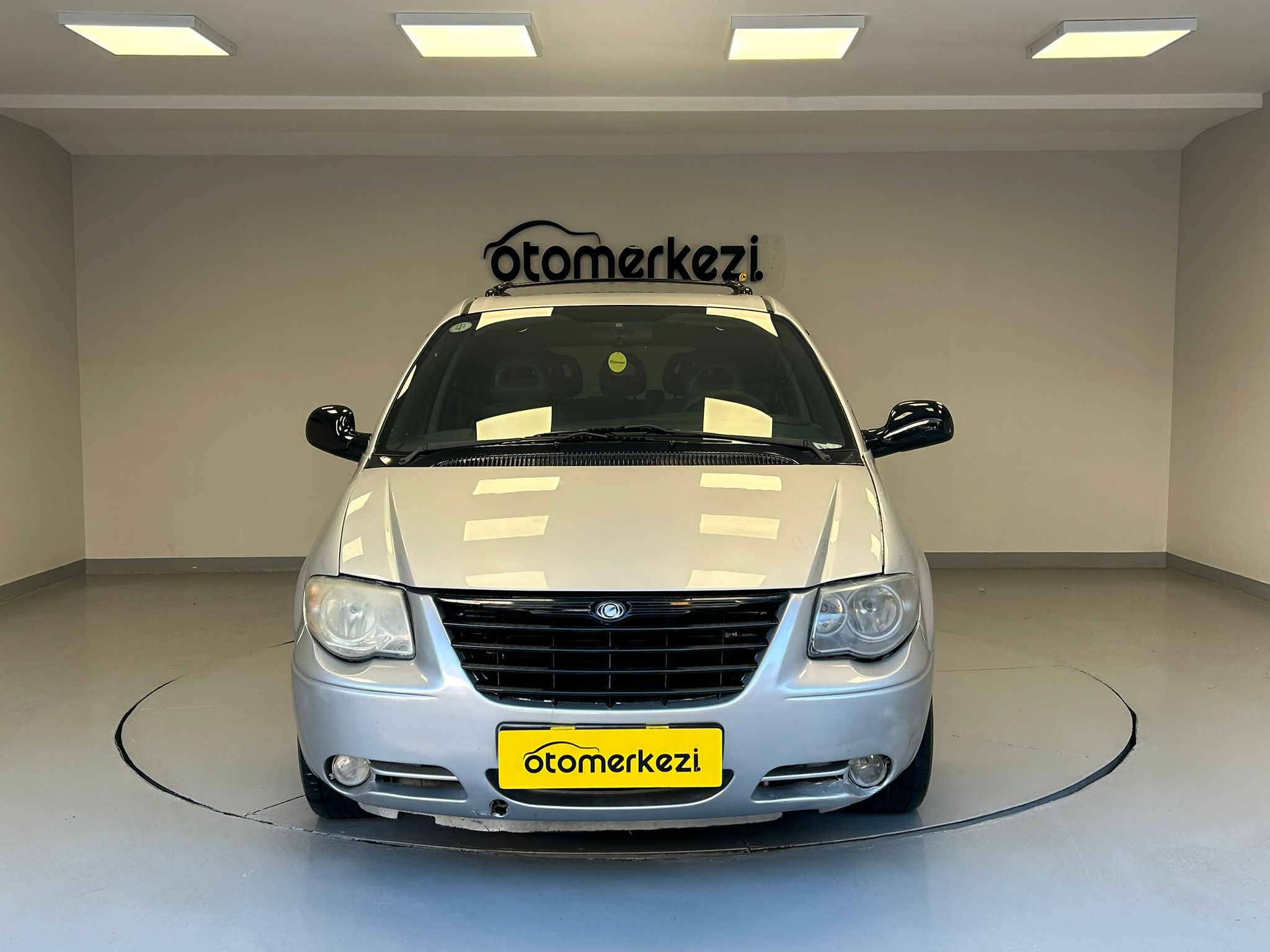CHRYSLER GRAND 2